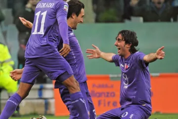 Alberto Aquilani se raduje z gólu Fiorentiny