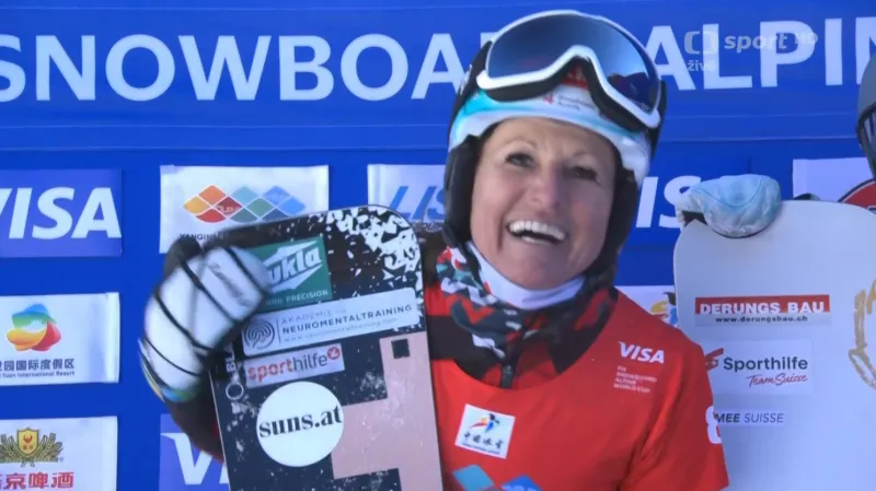 Rieglerová v 51 letech vybojovala stříbro na SP snowboardistek