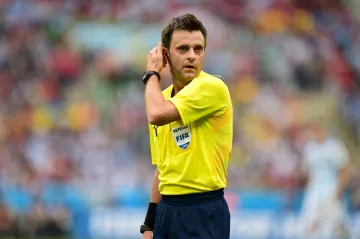 Rozhodčí Nicola Rizzoli