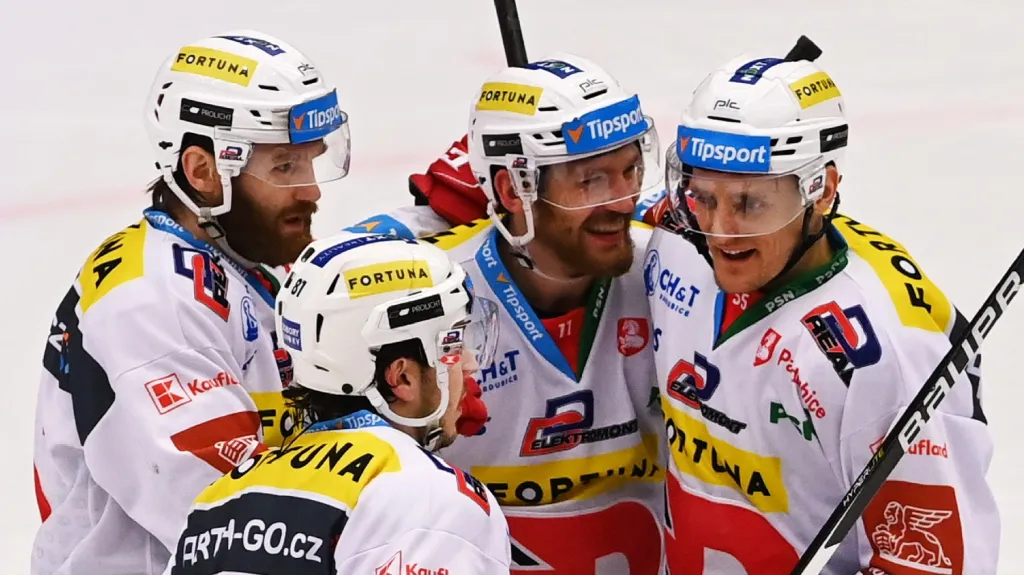 Radost hokejistů Pardubic