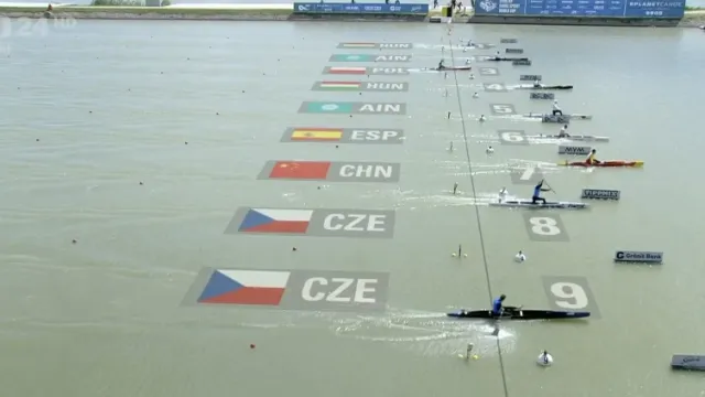 Český čtyřkajak byl na SP v Maďarsku pátý