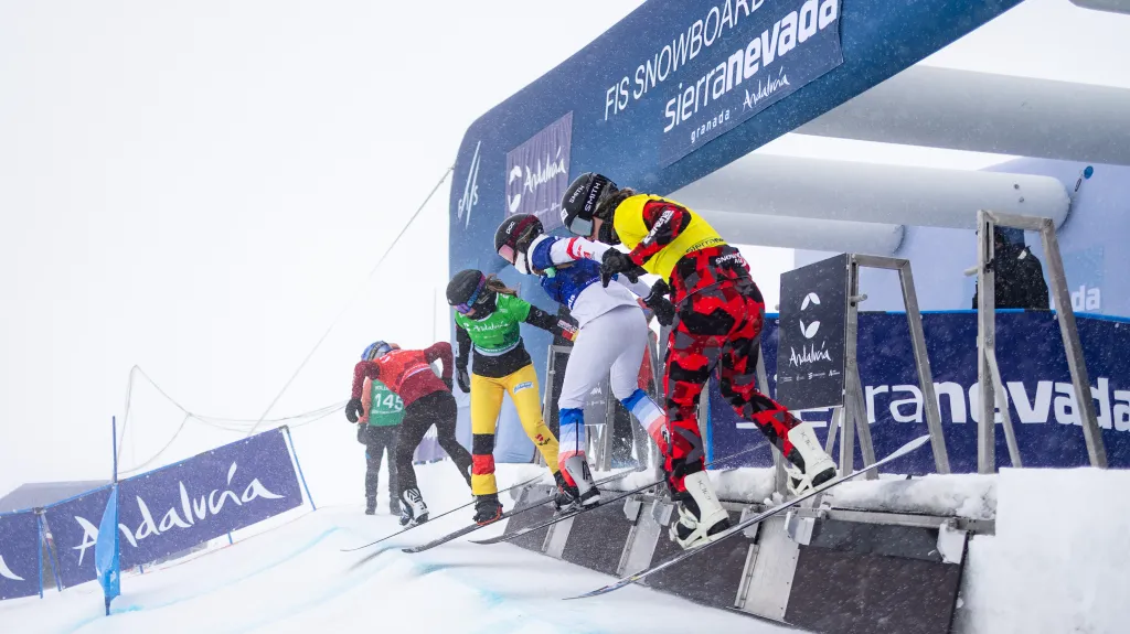 Snowboardcrossový závod