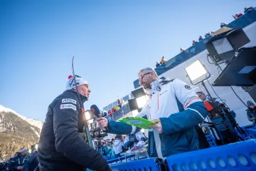 Reportér Jakub Ščurkevič přinášel nejnovější informace z místa dění