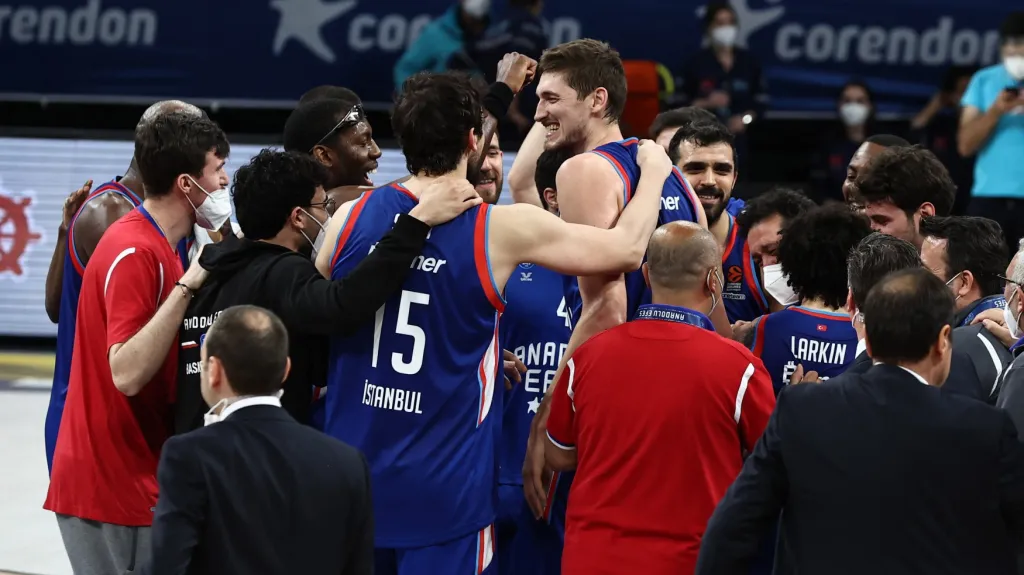 Radost hráčů Anadolu Efes
