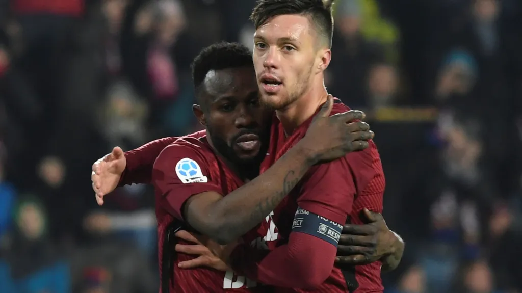 Guélor Kanga a Václav Kadlec