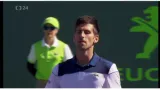 Djokovič se po zranění trápí, i v Miami skončil hned na úvod
