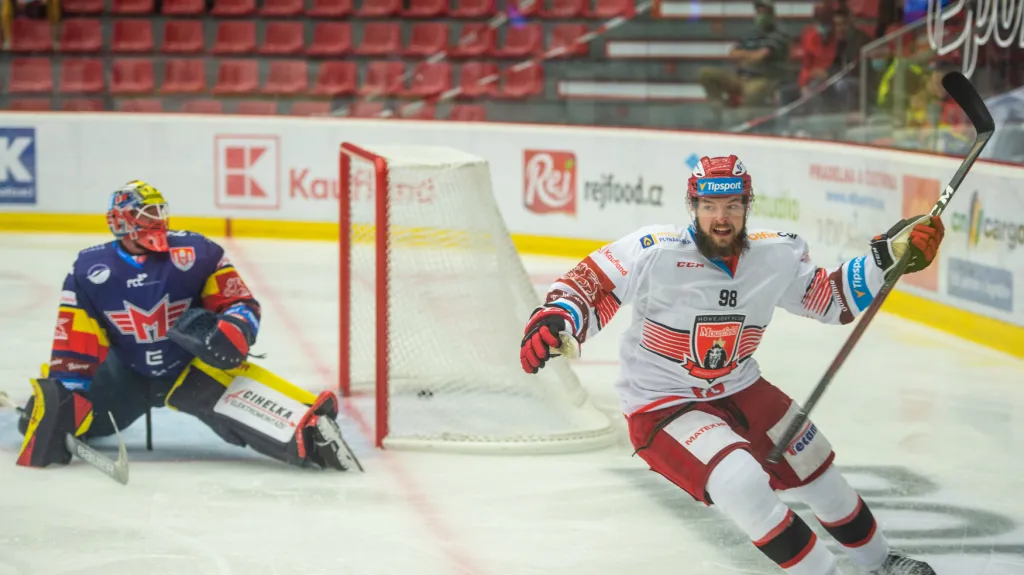 Radovan Pavlík slaví trefu proti Českým Budějovicím