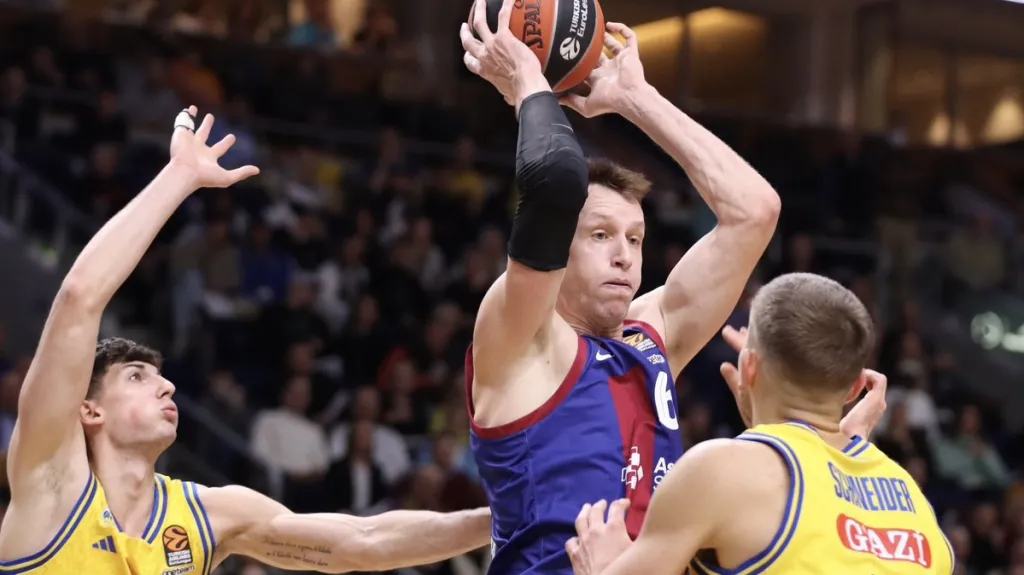 Jan Veselý v utkání proti Albě Berlín