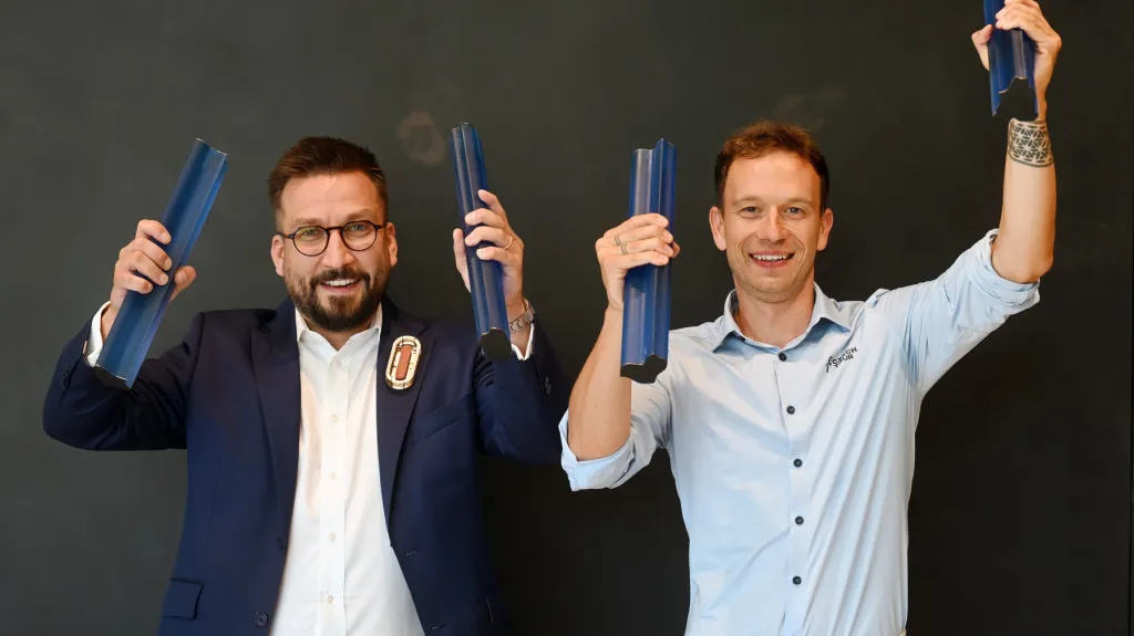 Představení trofeje pro vítěze Czech Tour 2025