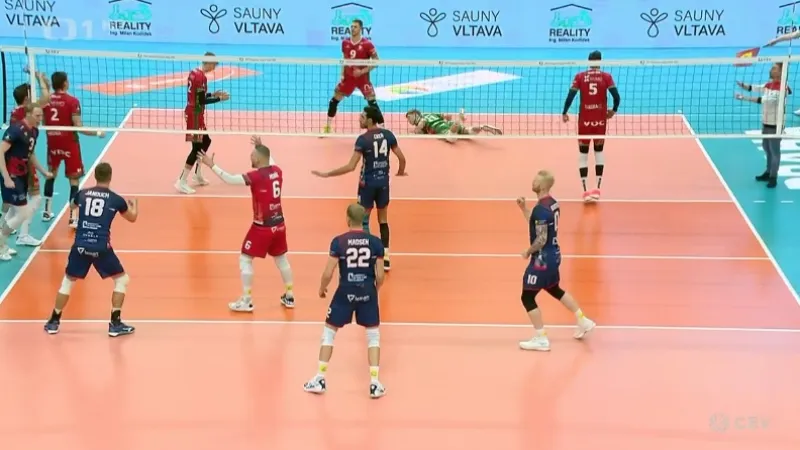 Sestřih utkání Lvi Praha – Maaseik