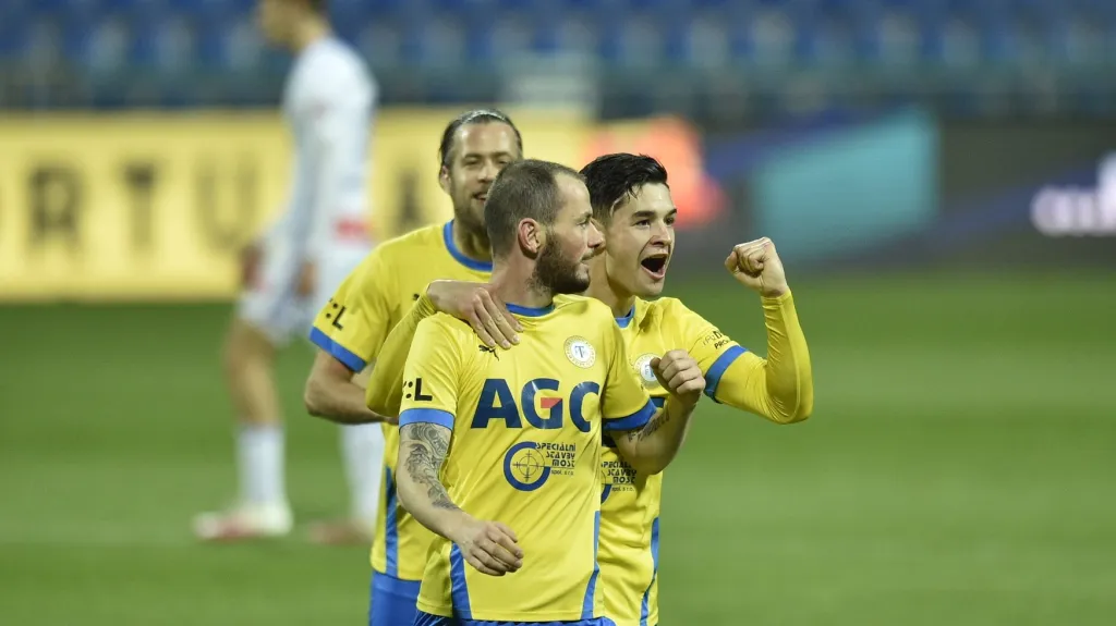 Fotbalisté Teplic se radují z gólu v Mladé Boleslavi
