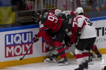 Zákrok útočníka Velena na Niederreitera