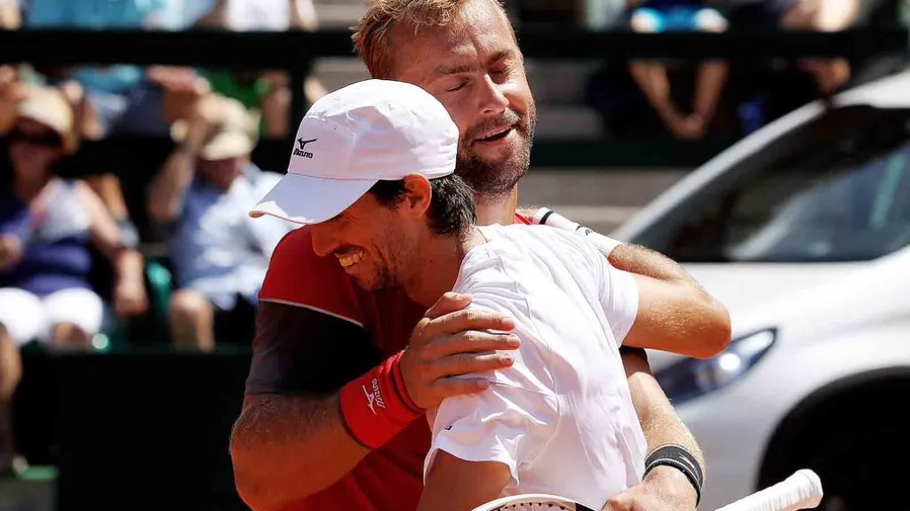 Roman Jebavý s Andrésem Moltenim slaví titul v  Kitzbühelu 