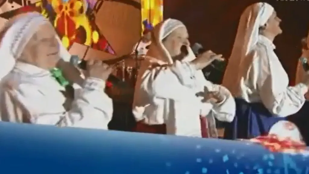 Jarzebina zpívá Koko Euro Spoko