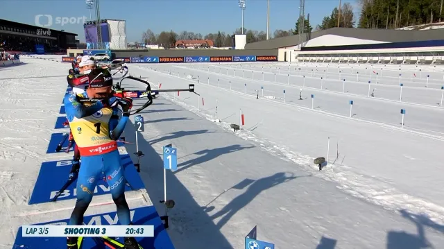 Sestřih závodu biatlonistů s hromadným startem v Otepää