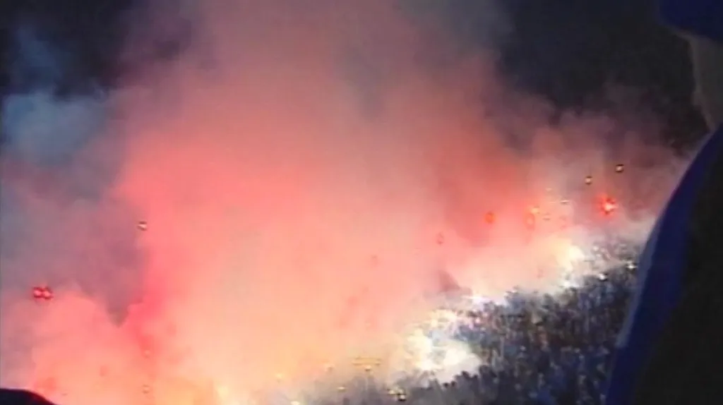 Řádění polských fotbalových chuligánů