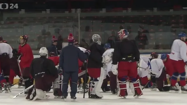 Hokejisté ještě nejsou kompletní, Furch i Francouz už ale trénují