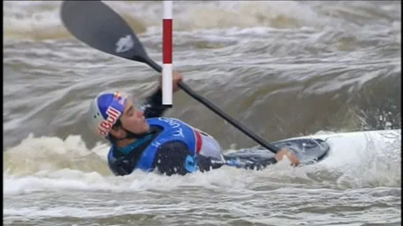 Kajakář Hradilek prošel do finále MS až po protestu