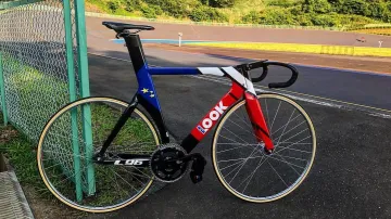 A porovnání s nejmodernějším dráhařským kolem