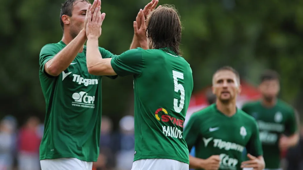 Slavící fotbalisté Jablonce