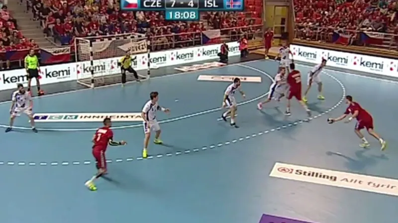 Házenkáři doma porazili Island a jsou krok od postupu na ME