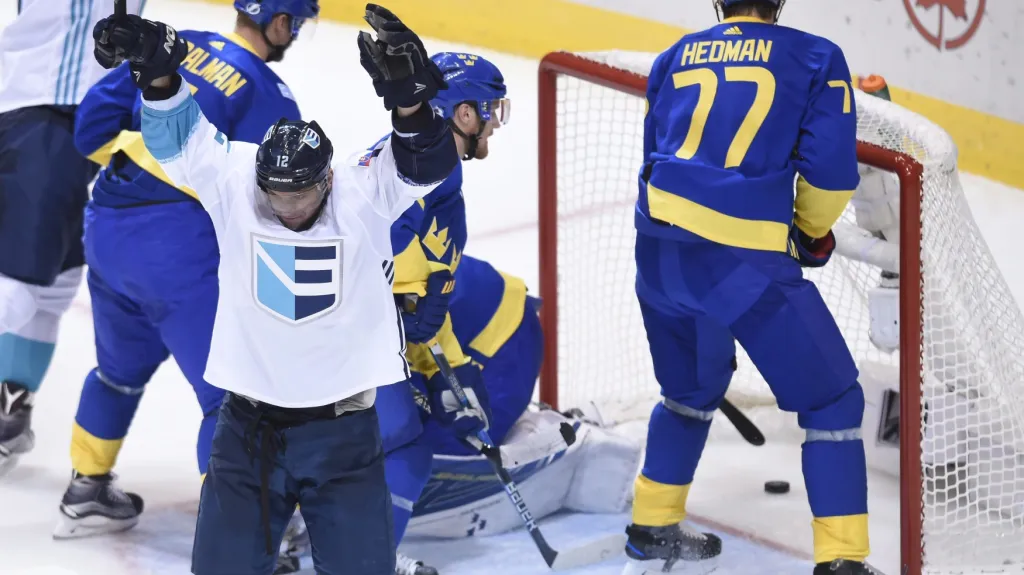 Marián Gáborík v utkání se Švédskem