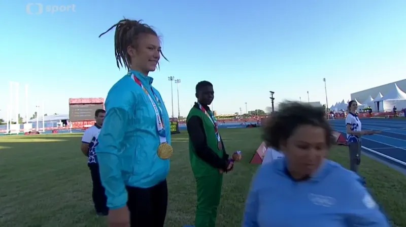 Atletka Malíková potvrdila na olympiádě mládeže roli favoritky a má zlato
