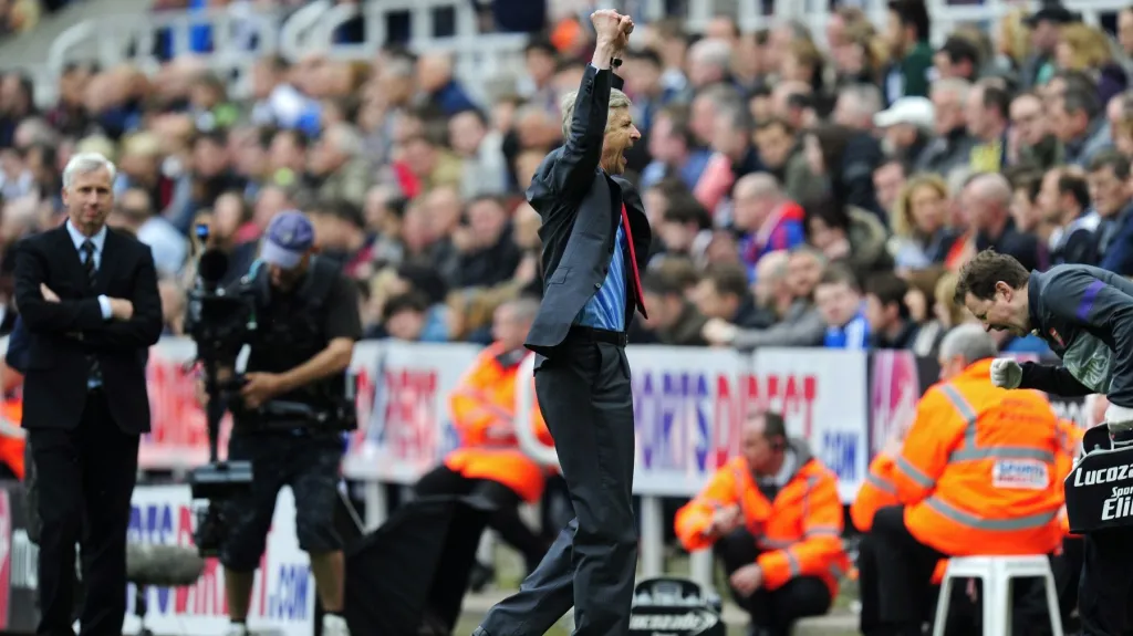 Arséne Wenger slaví další rok v Lize mistrů