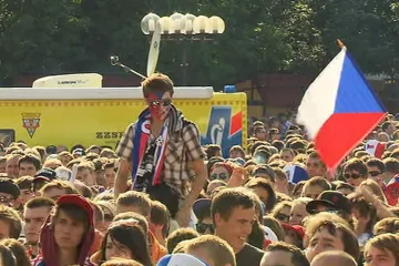 Fanoušci hokeje na Staroměstském náměstí