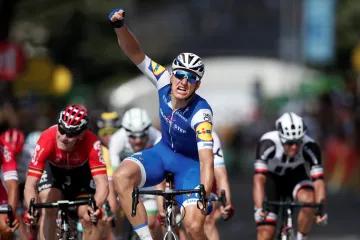 Marcel Kittel se raduje z vítězství v etapě na Tour de France
