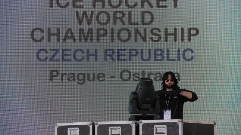 Přípravy oficiální fanouškovské stage v Ostravě