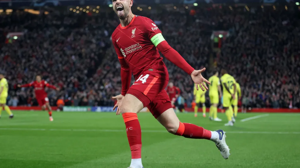 Jordan Henderson slaví gól do sítě Villarrealu