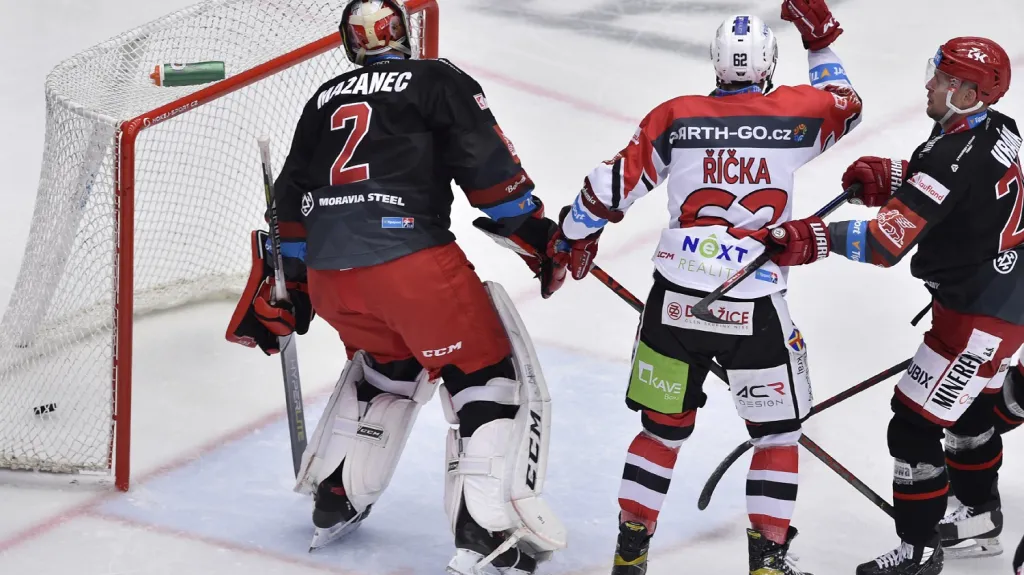 Robert Říčka se raduje z branky