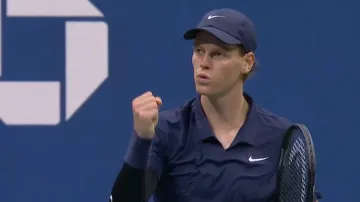 Ve finále US Open se utká Sinner s Alcarazem