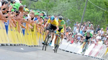 Chris Froome bojuje o vítězství s Albertem Contadorem