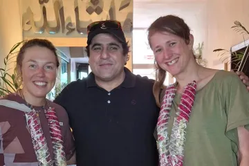 Laura Dahlmeierová (vlevo) a její horolezecká partnerka Marina Kraussová před výstupem