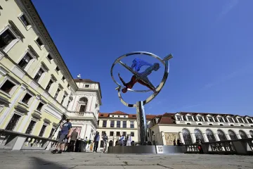 Socha Věry Čáslavské od Davida Černého