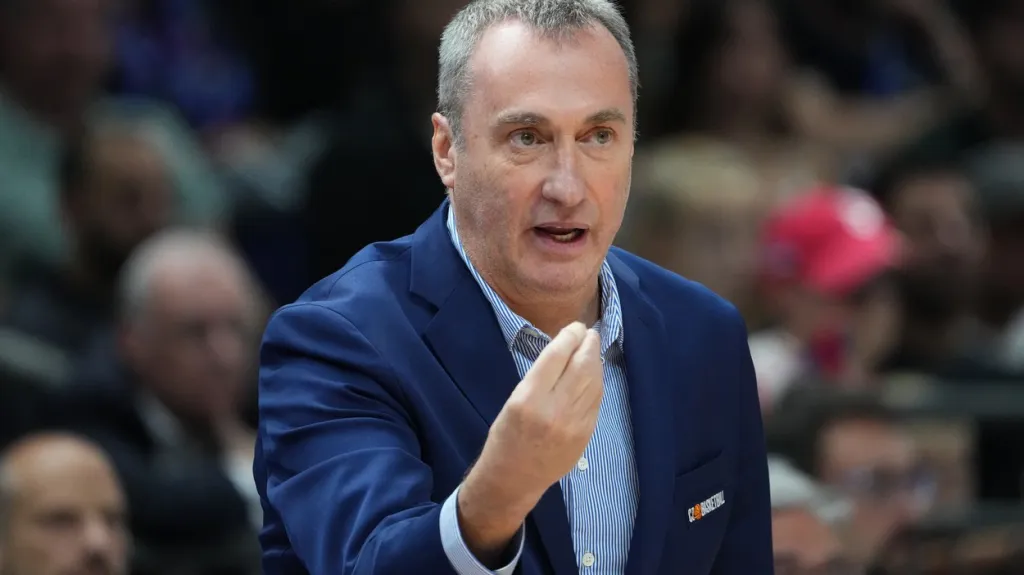 Trenér českých basketbalistů Ronen Ginzburg