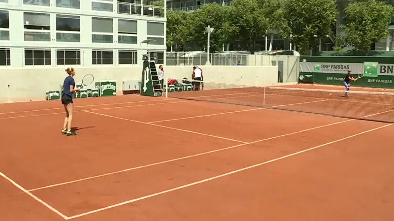 Šafářová dřela na tréninku a s Mattekovou-Sandsovou vymýšlela taktiku na finále