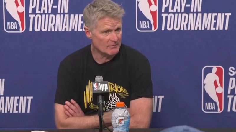 Trenér Kerr zvažuje konec v Golden State