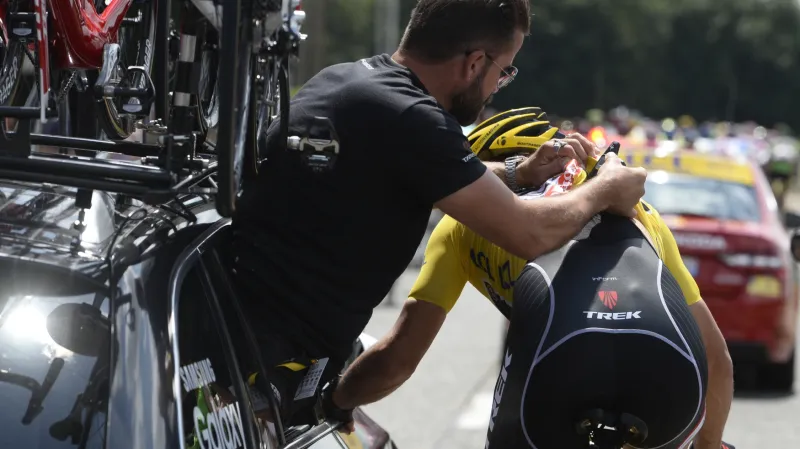 Fabian Cancellara ve žlutém dresu