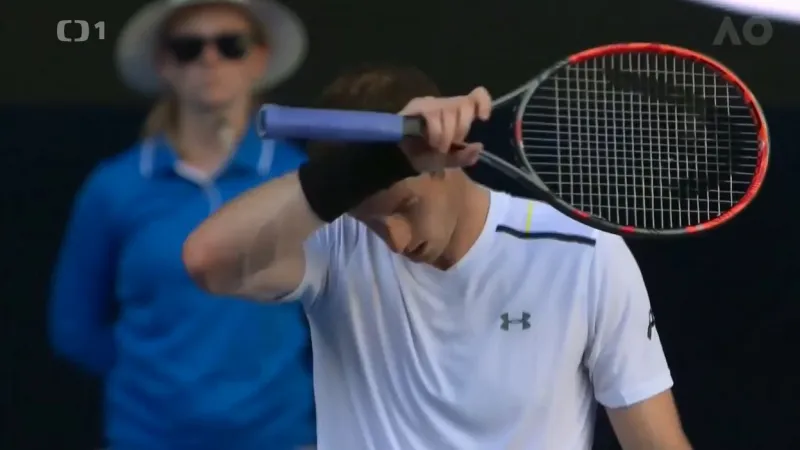 Murray se na úvod Australian Open natrápil s Marčenkem