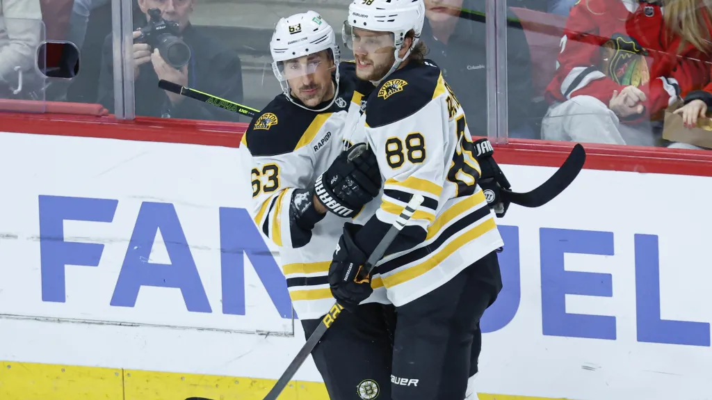 David Pastrňák a Brad Marchand