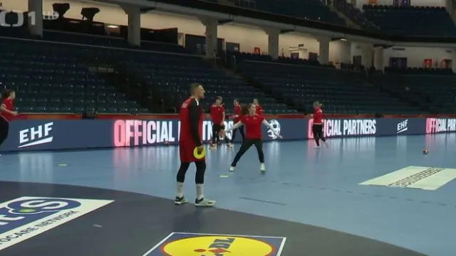 Házenkářky za sebou mají první trénink v zápasové hale