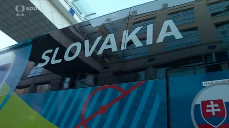 Slovenští fotbalisté dorazili do dějiště ME