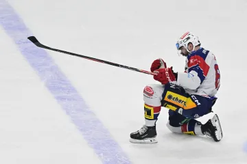 Martin Kaut oslavuje gól proti Spartě