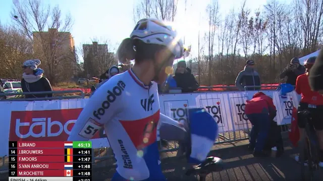 Finiš závodu žen v Táboře