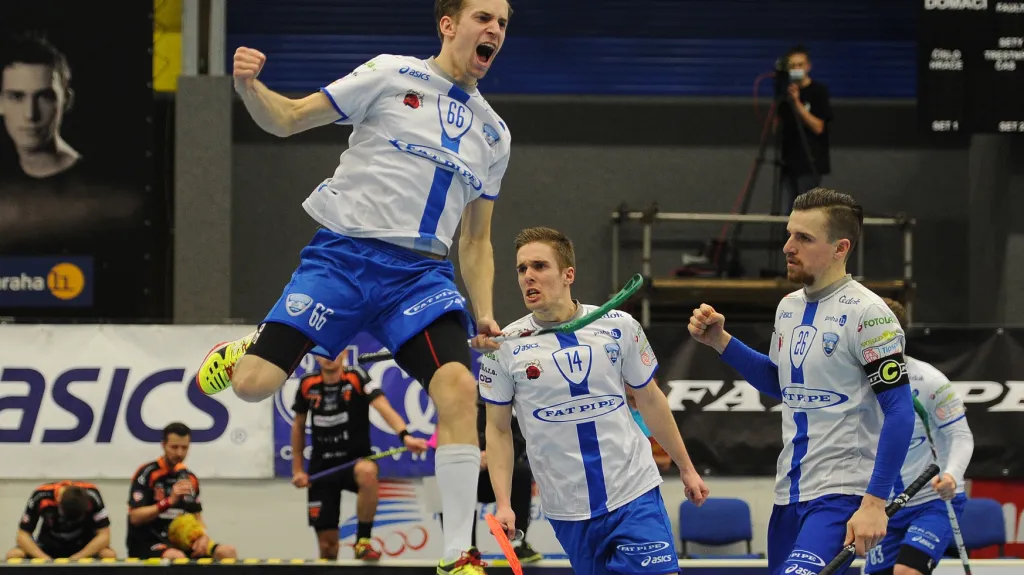 Slavící Patrik Dóža z Chodova