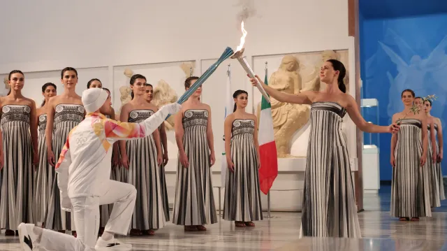 Olympijská pochodeň se vydala na cestu do Milána