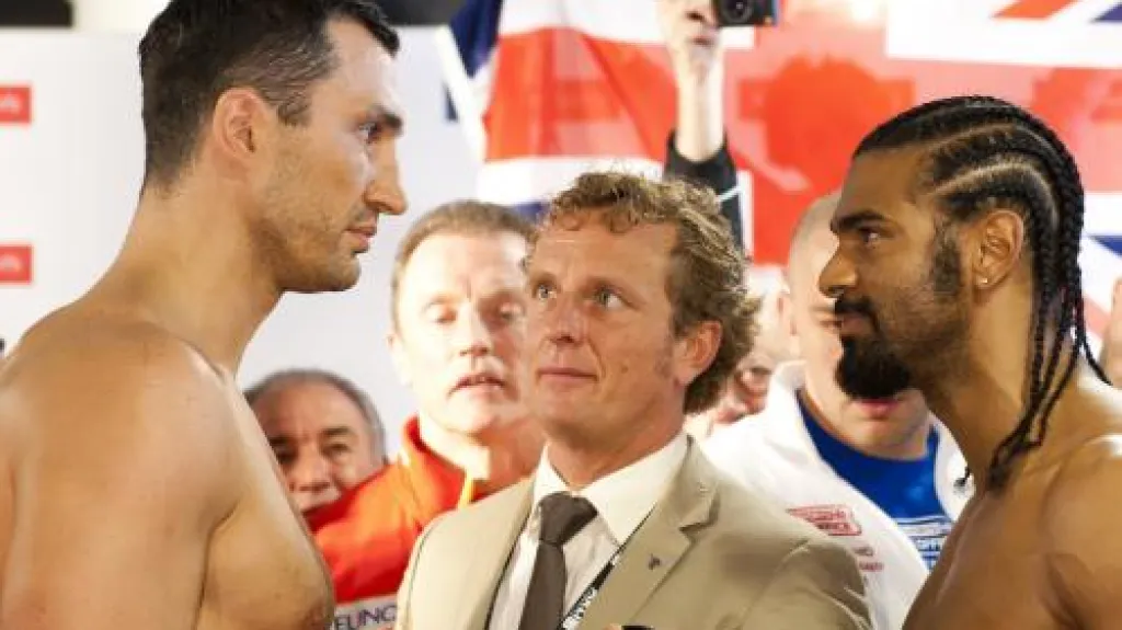 Vladimír Kličko a David Haye na předzápasové prezentaci
